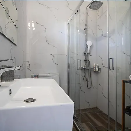 Olivemare Holidays * نيا إيراكليا